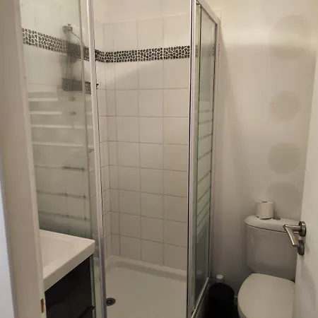 Charming Downtown アパート *