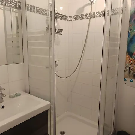 Charming Downtown Apartamento