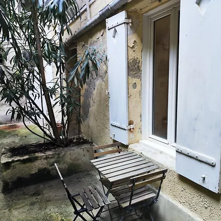 Apartment Charming Downtown Bordeaux