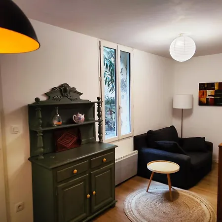 Charming Downtown Apartment Bordeaux